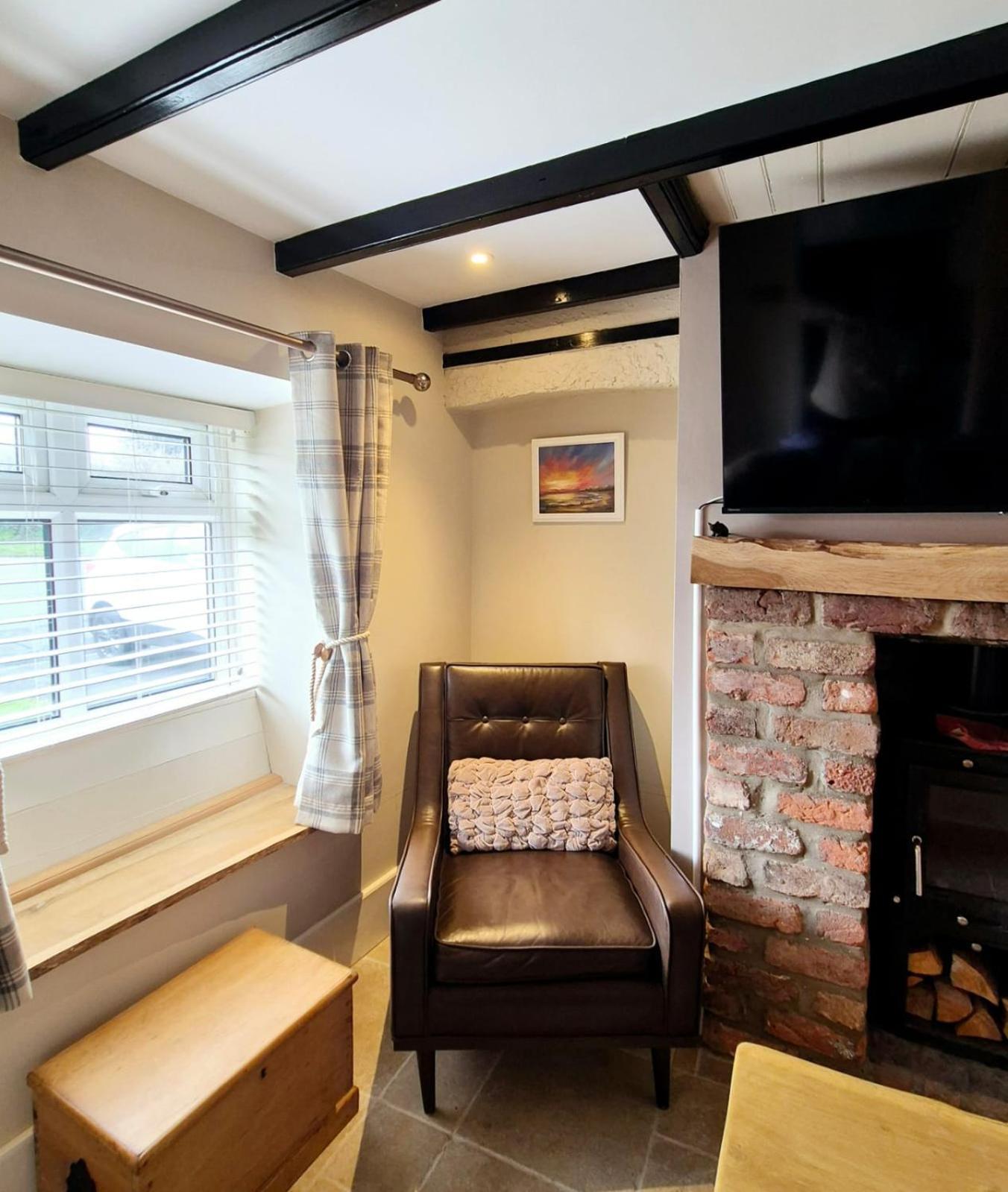 Pinfold Cottage, Dog Friendly Yorkshire Coast & Countryside ハンマンビー エクステリア 写真